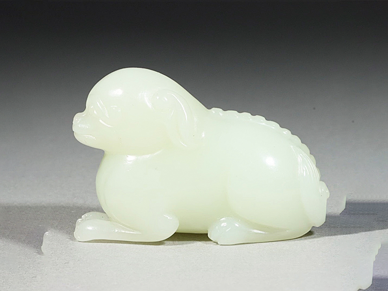 清 和田白玉瑞兽雕件
