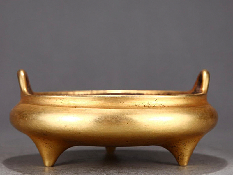 明 紫铜胎鎏金冲天耳炉