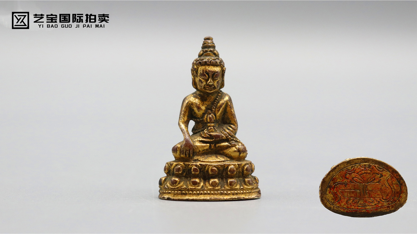 指尖有佛，舍利随身：这枚指佛，藏着跨越千年的信仰温度