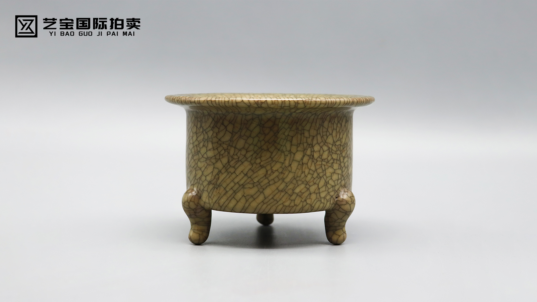 哥窑三足洗：开片里的宋瓷“残缺之美”