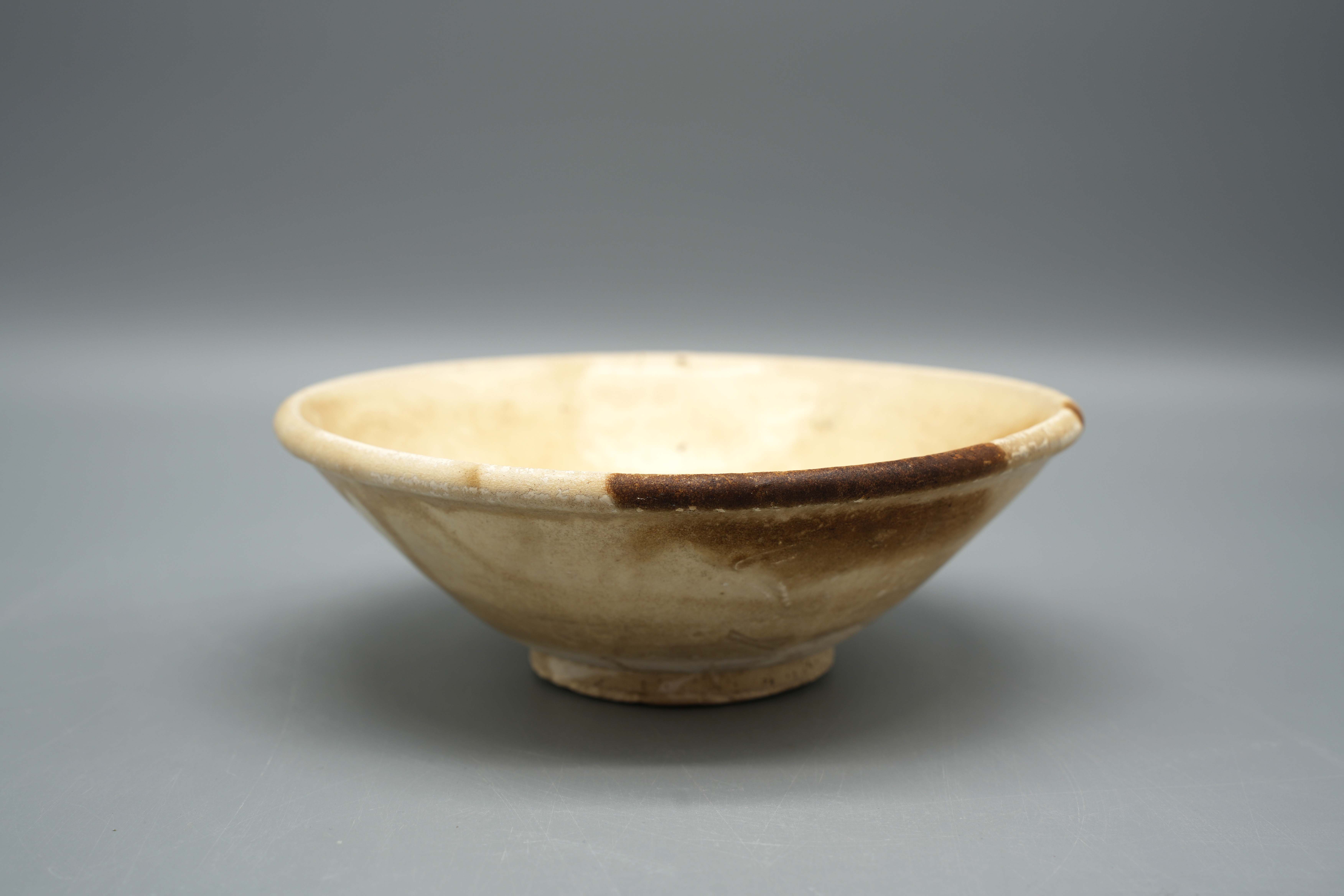 明越窑秘色瓷盏