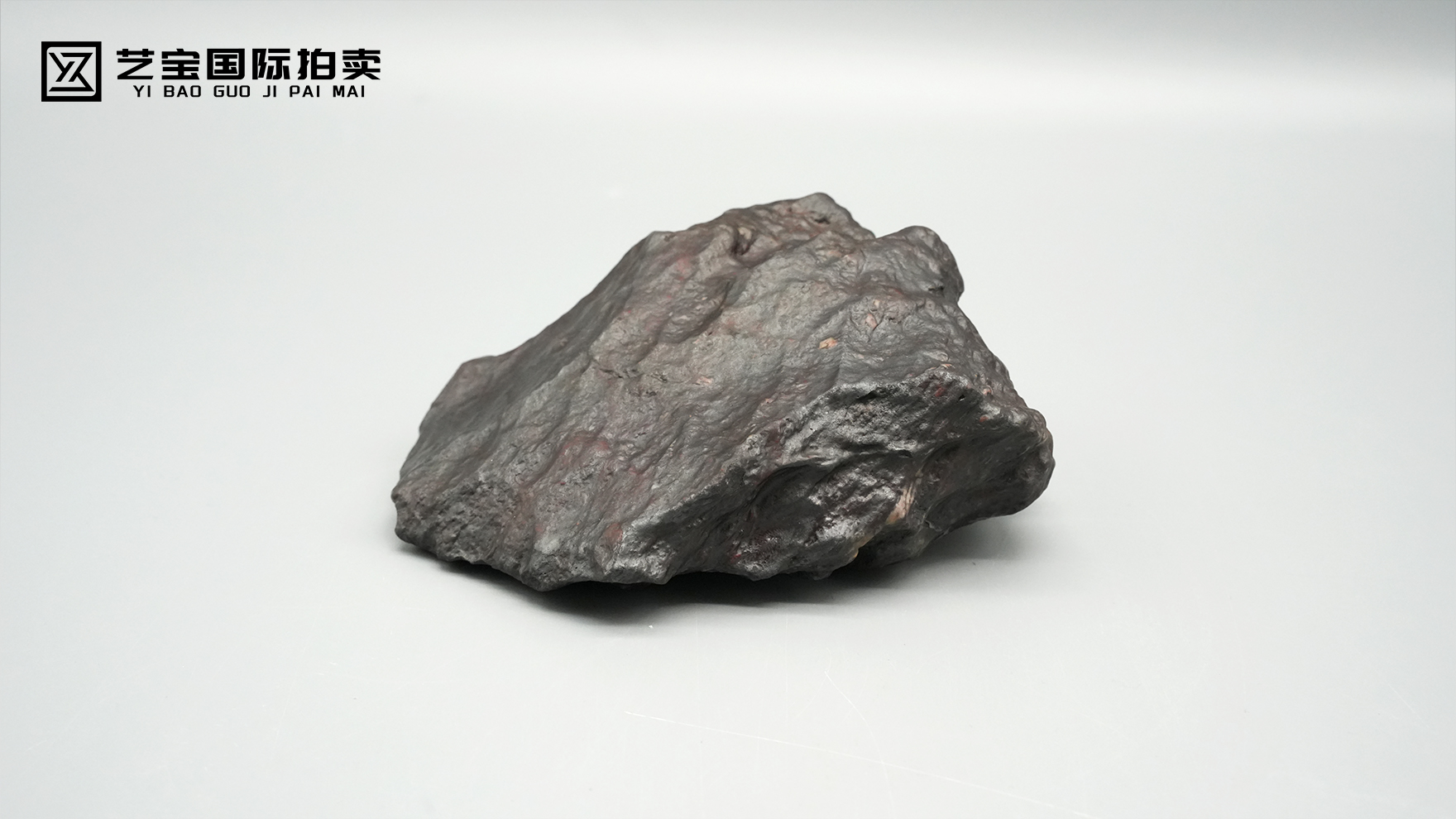 天外来客的星际印记 —— 一块保存完整的火星陨石