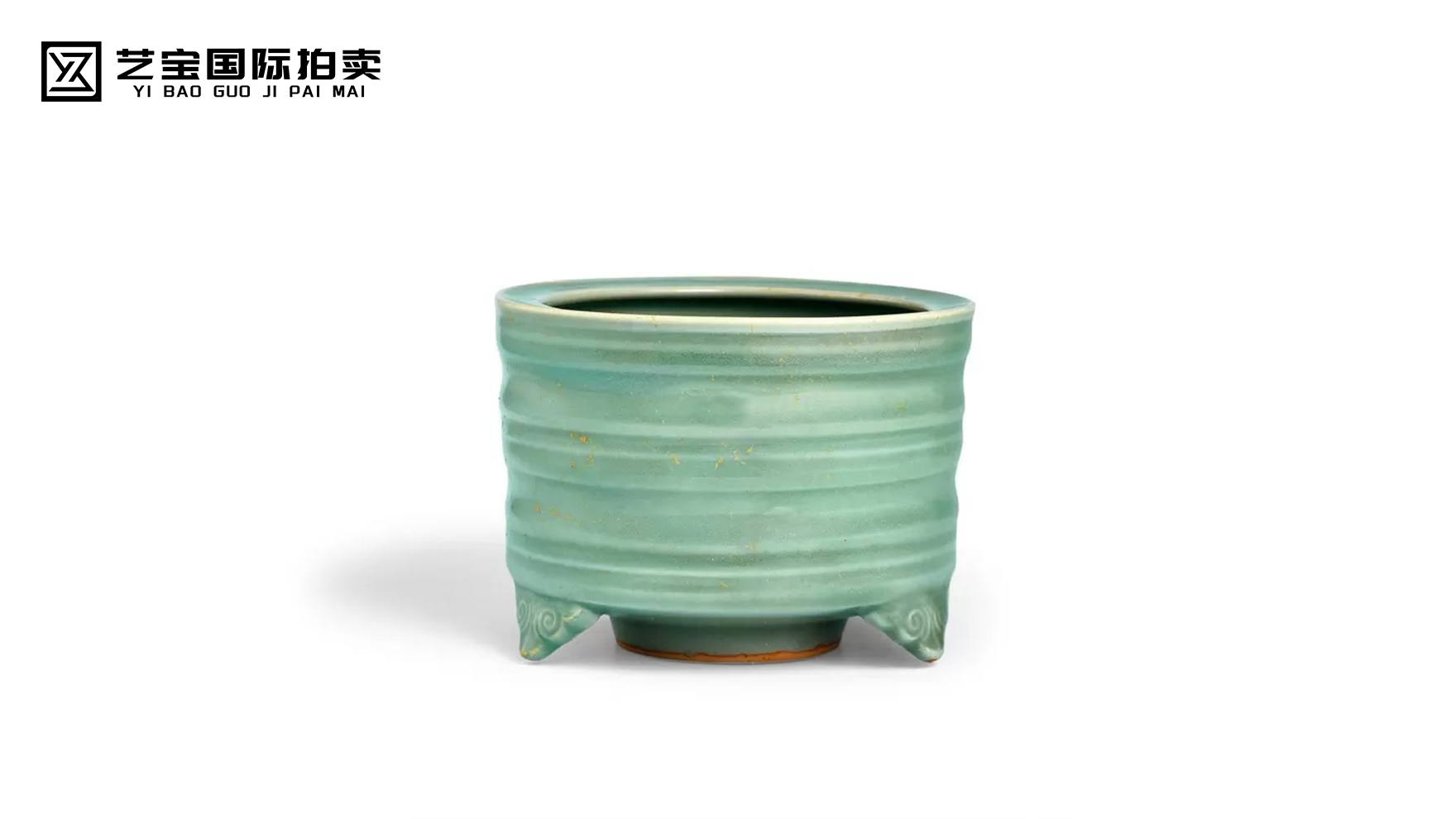 龙泉窑弦纹奁式炉