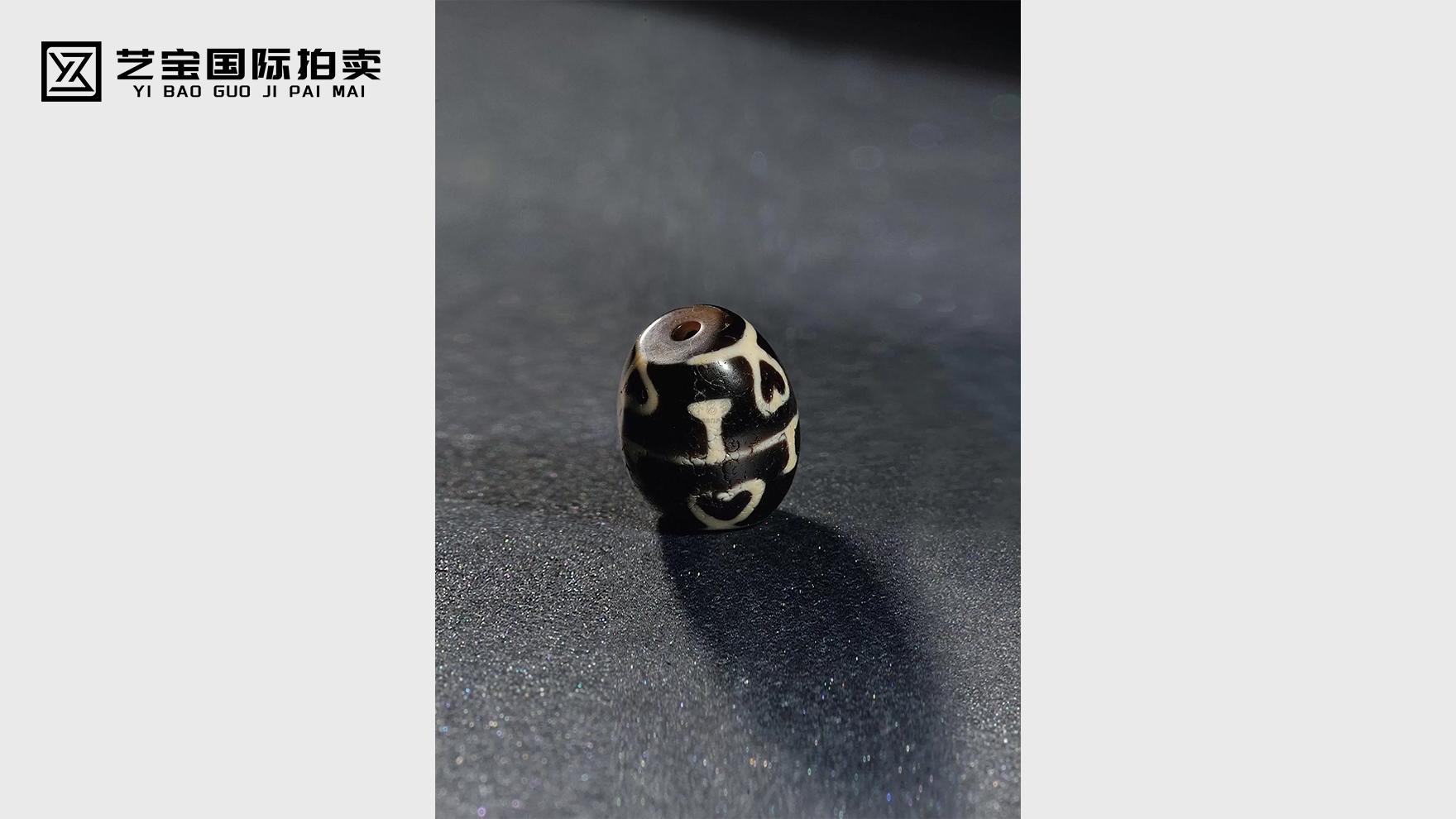 莲花宝瓶天珠