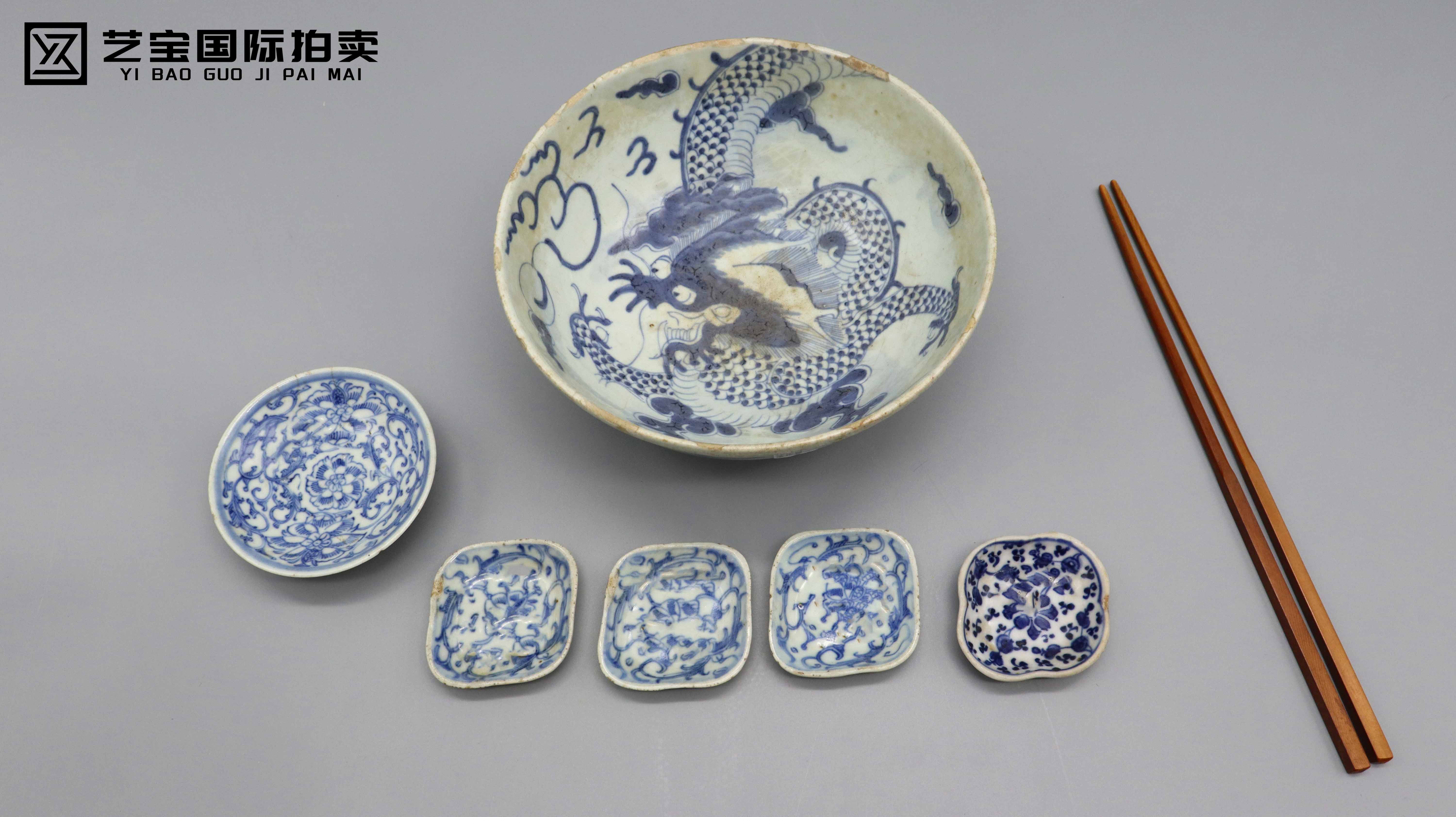 清 青花七件套 精品.jpg