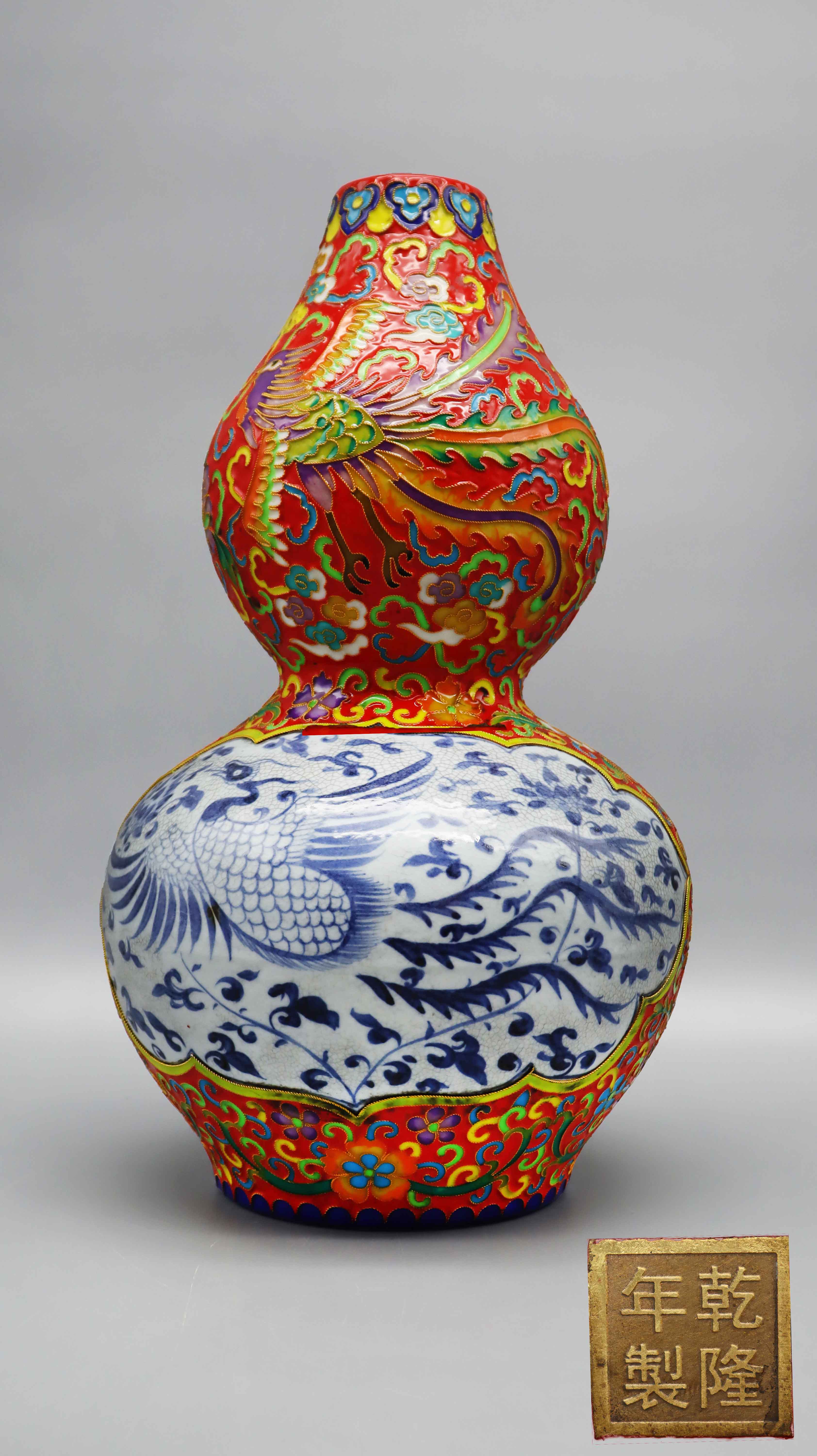 清代 青花珐琅葫芦瓶 精品场.jpg