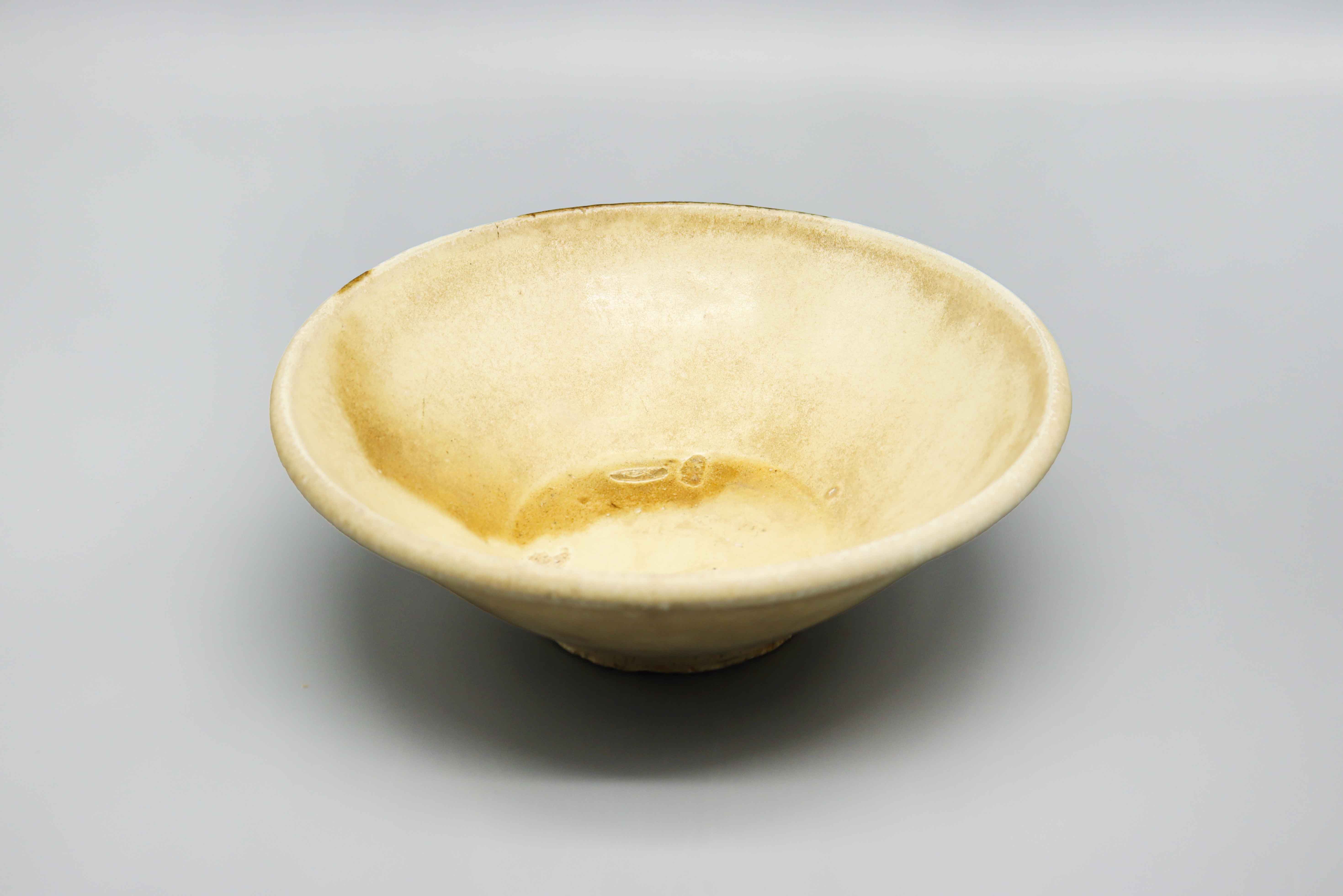 明 越窑秘色瓷盏 精品1.jpg