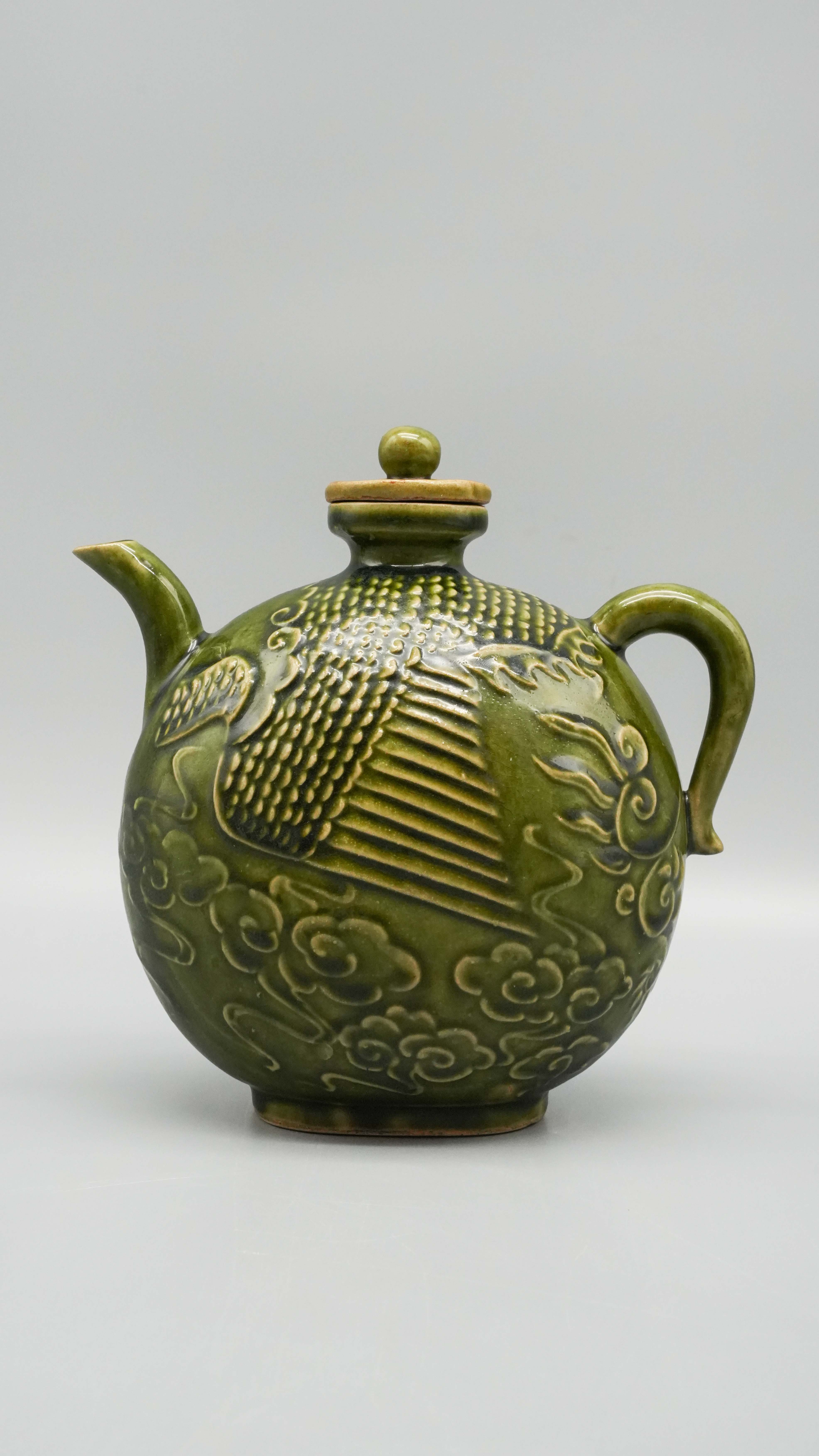 1228-耀州窑绿釉堆塑凤首壶-张欣锋.jpg