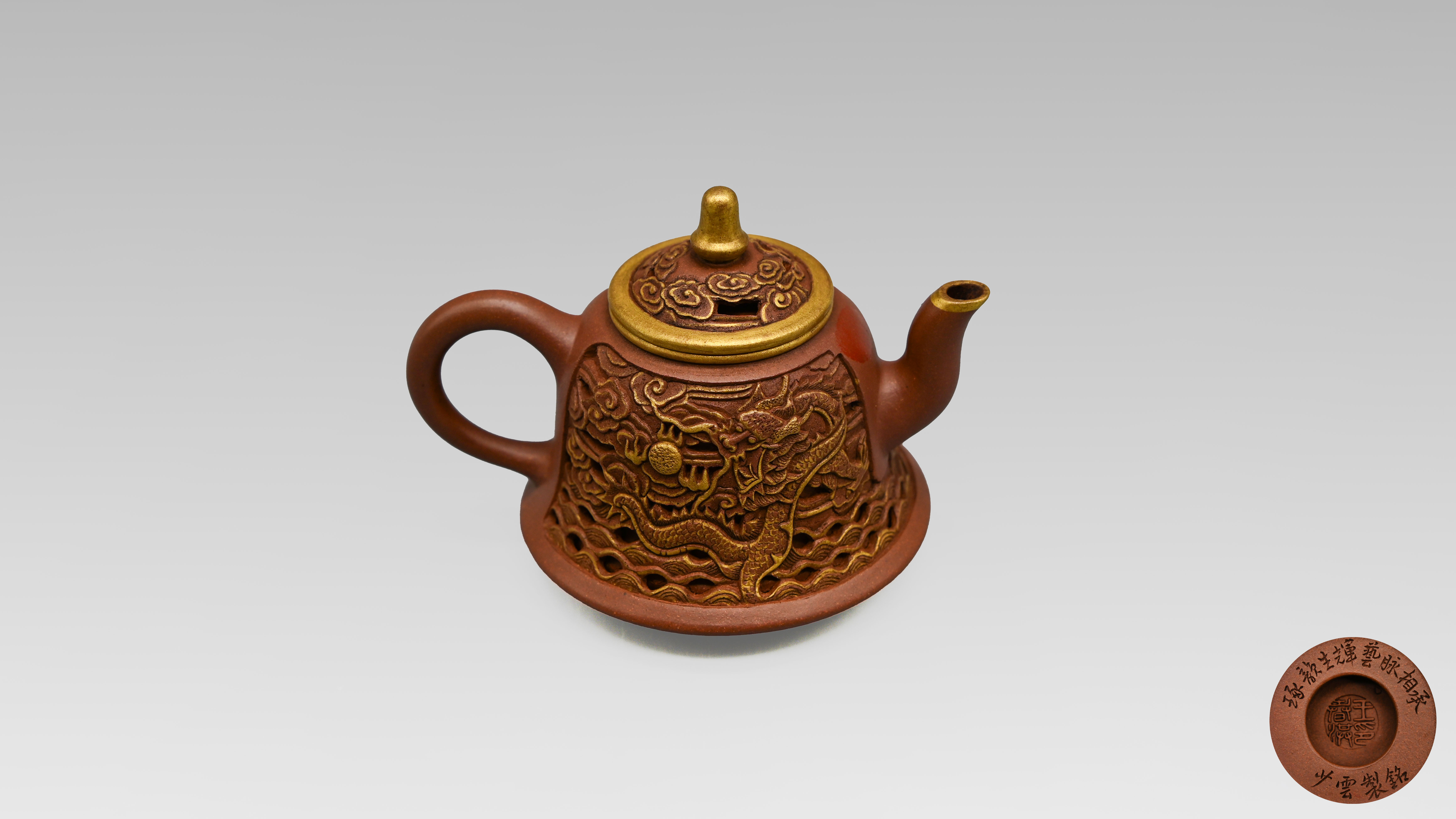 0423-王春洪描金雕龙金钟壶-凌峰.jpg